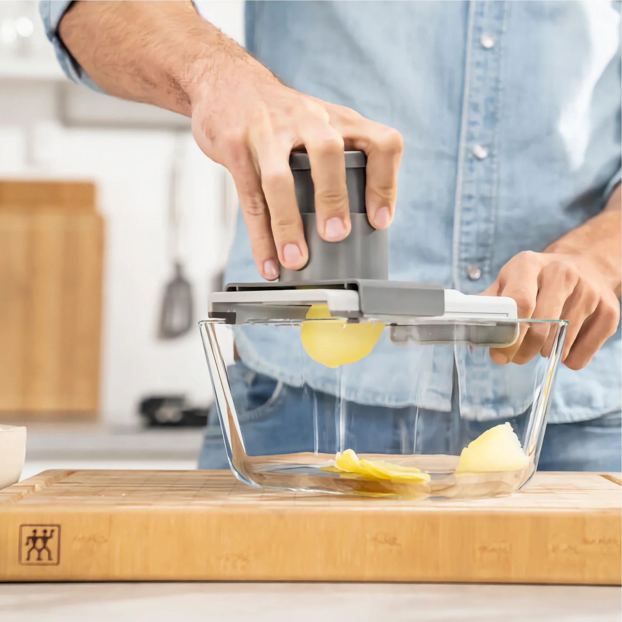 Zwilling Z-Cut Multi Grater & Mandoline – 4-in-1 Adjustable Slicer for Fast, Versatile Prep