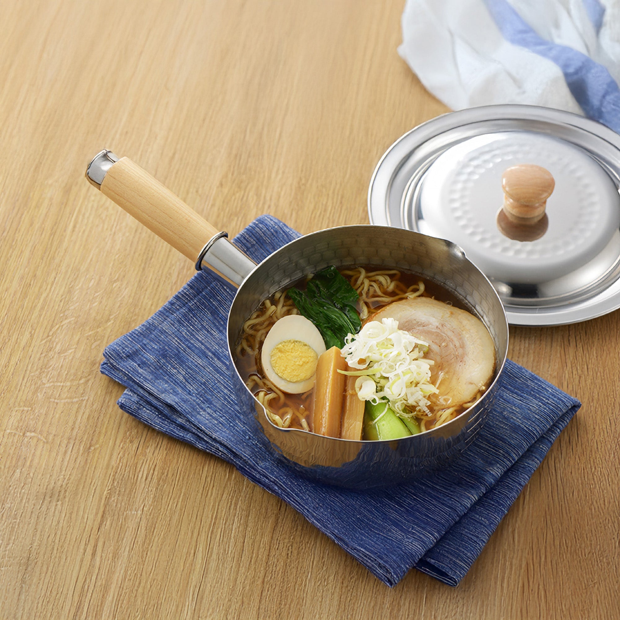 Yoshikawa Yukihira Saucepan 20 cm Stainless Steel | 2.1 L with Wooden Handle