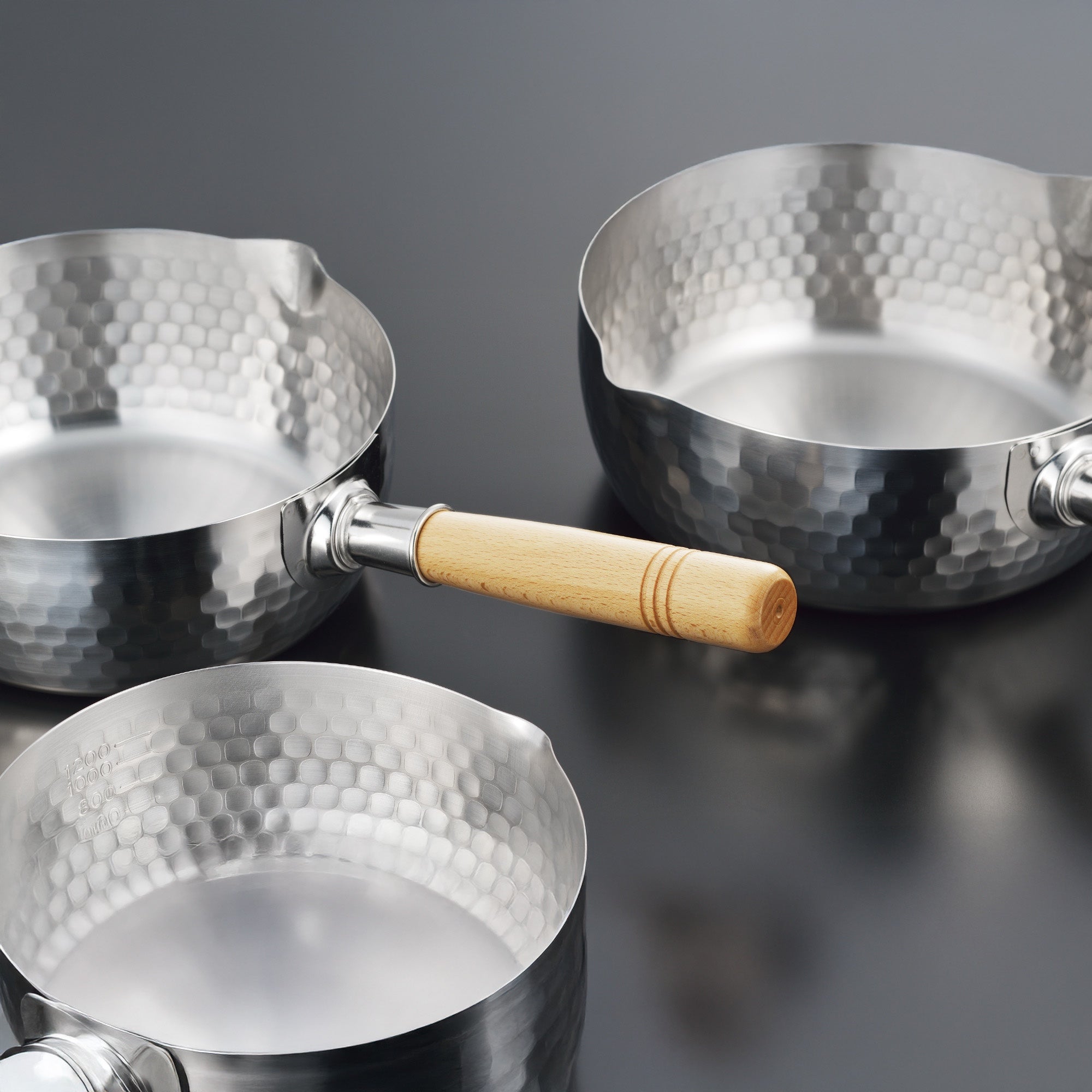 Yoshikawa Yukihira Saucepan 20 cm Stainless Steel | 2.1 L with Wooden Handle