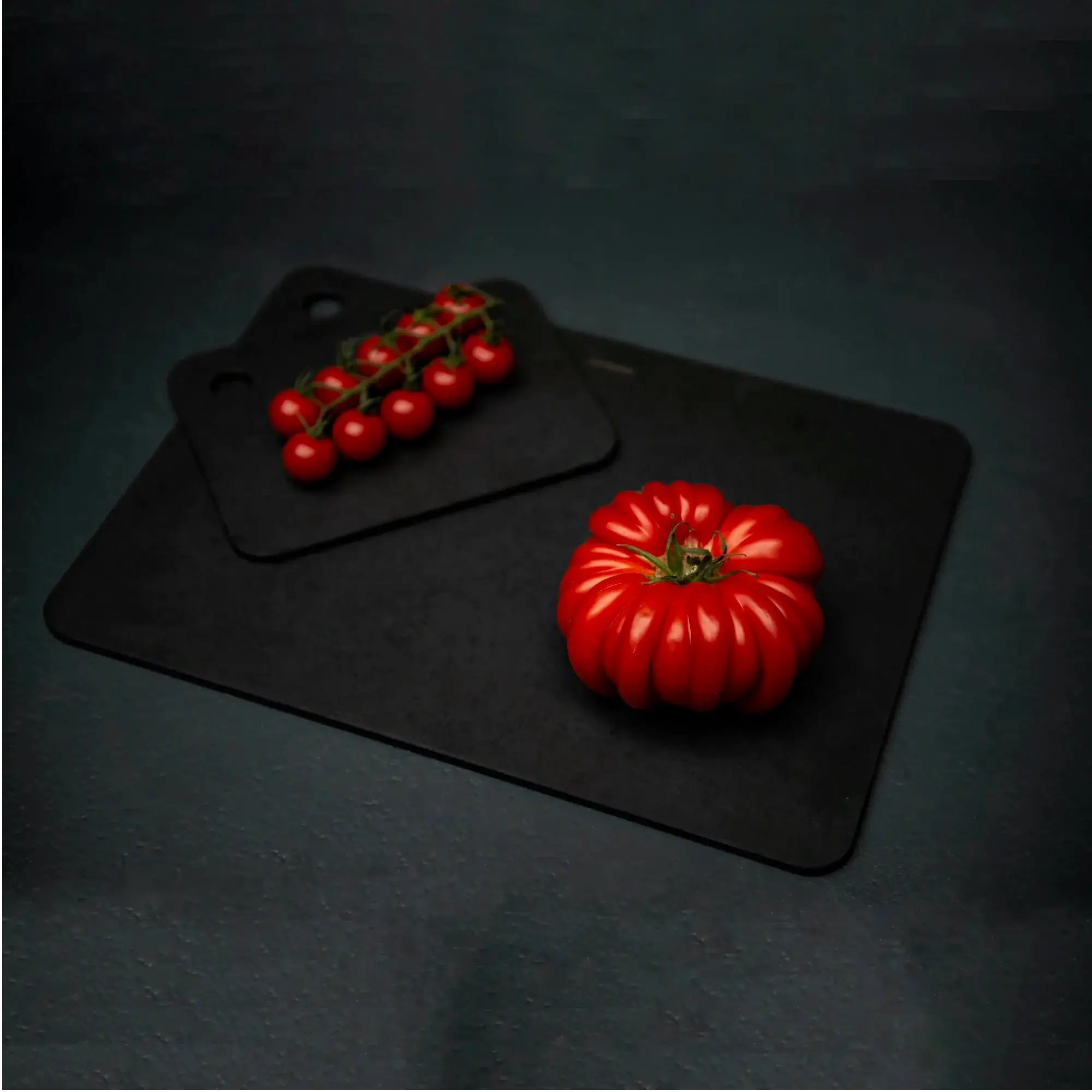 Combekk | Recycled Paper Cutting Board 20x30 cm, Black | Holland