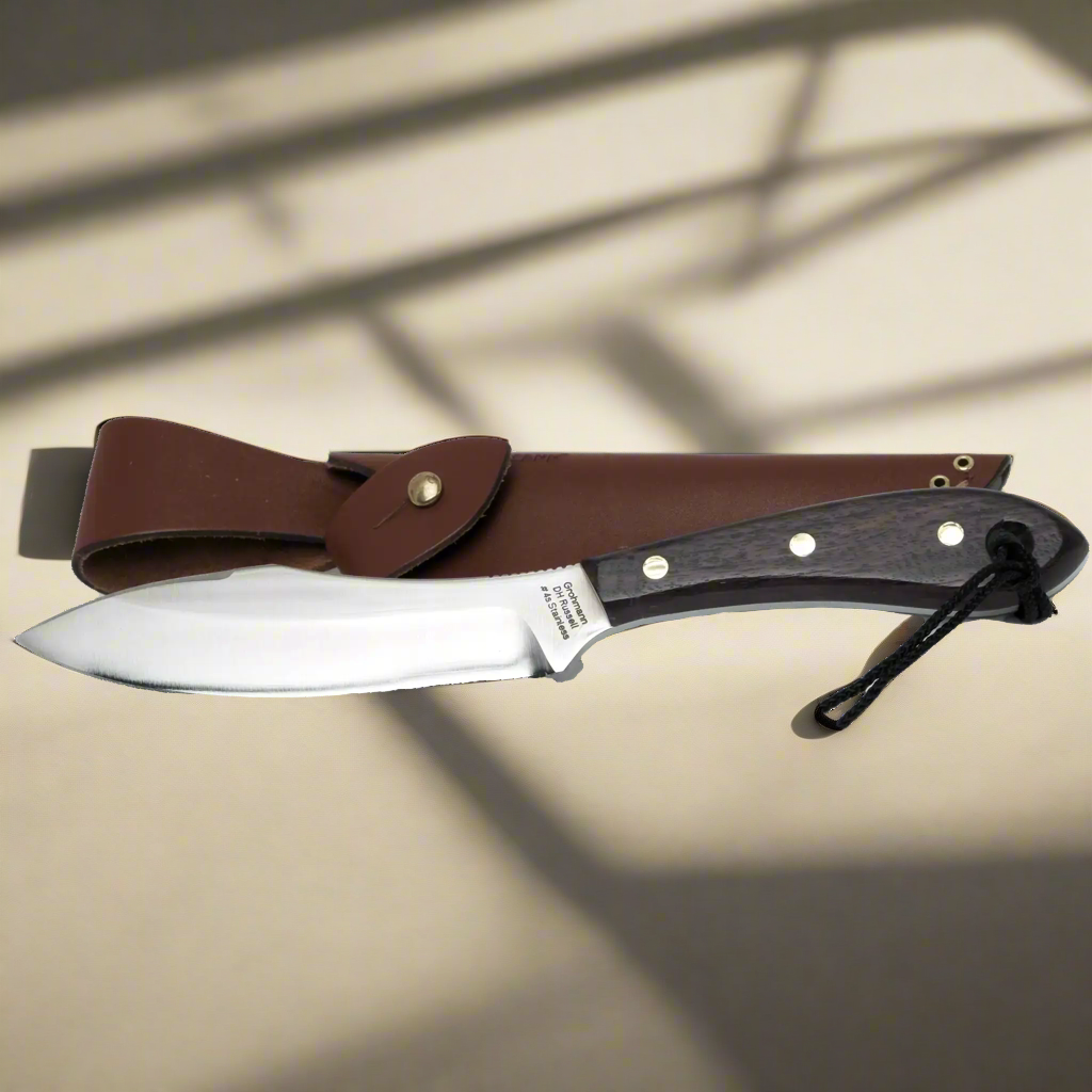 Grohmann Survival Knife (R4S) with Rosewood Handle: Classic Strength for the Outdoors, hunting knife lifestyle natural lightning 