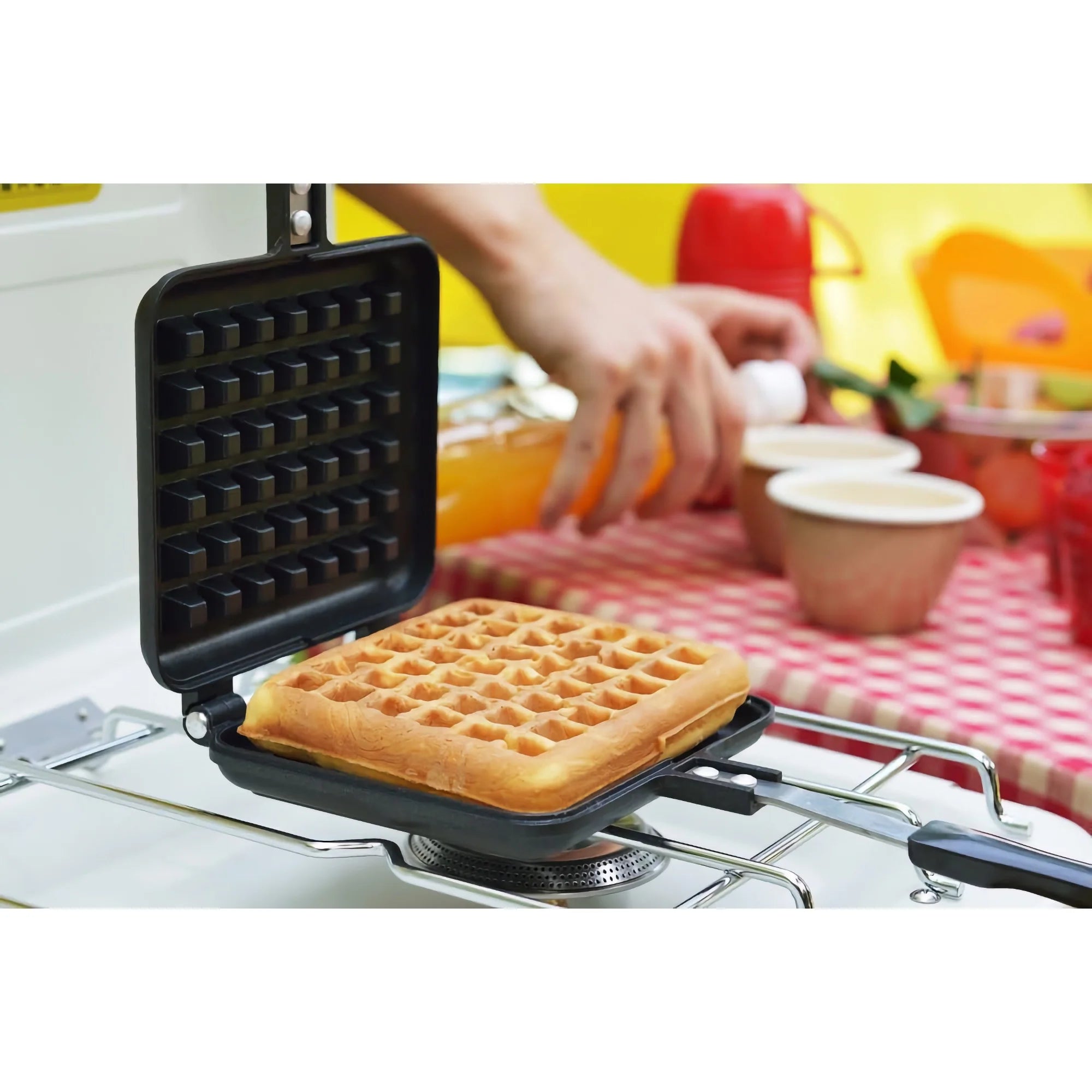Yoshikawa Japanese Stovetop Waffle Maker – Cast Aluminum, Non-Stick (Gas Stove Only)