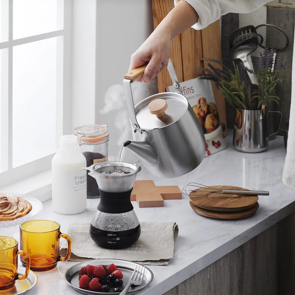 Yoshikawa Aikata Stainless Steel Kettle 1.8L – Natural Wood Handle | Japan
